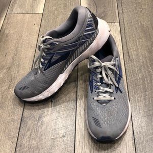 Brooks Men’s GTS 19 DNA Loft Running Shoe